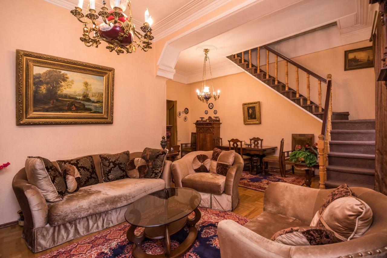 Lia'S Guest House Tbilisi Exteriör bild